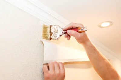 Pose de papier peint à Saint-Amour — revêtements muraux et toiles de verre